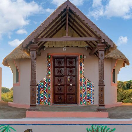 Dholavira Village Resort ภายนอก รูปภาพ