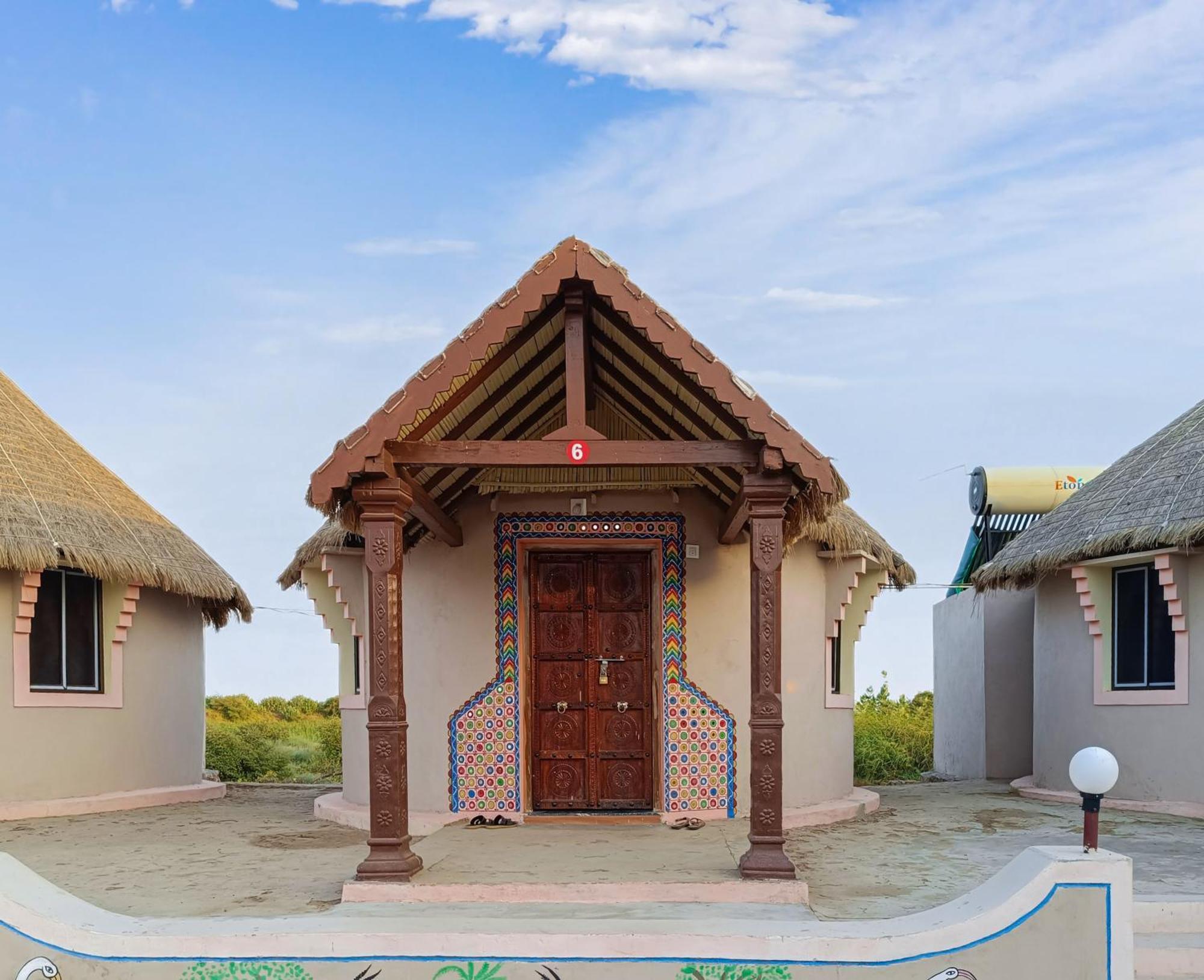 Dholavira Village Resort ภายนอก รูปภาพ